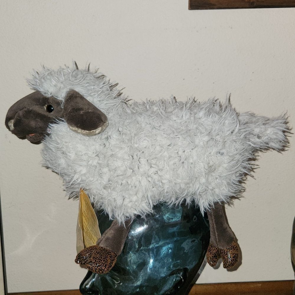 Folkmanis Puppets Bleeding Sheep with Noise Maker Puppet NWT - Picture 4 of 15